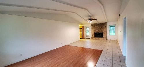 2507 Berwyn Cir, Austin TX  78745-3559 exterior