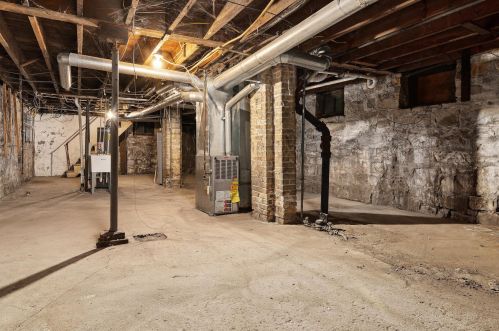 1229 Mckinley Ave, Milwaukee WI 53205-2534 exterior