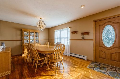 3485 Clifton Blvd, North Wantagh, NY 11793-3620
