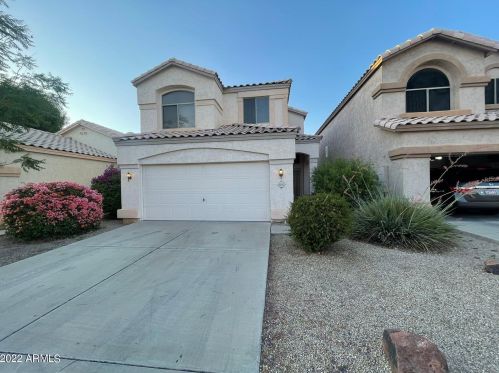 3550 Whispering Wind Dr, Glendale, AZ 85310-4318