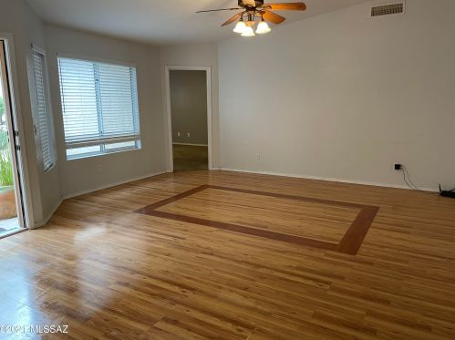 10113 Canyon Meadow Dr, Tucson, AZ 85747-5507