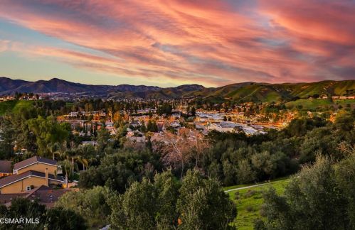 29267 Deep Shadow Dr, Calabasas CA  91301-1521 exterior