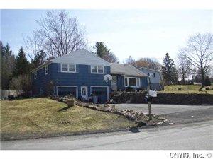 335 Dickerson Dr, Split Rock, NY 13031-1703