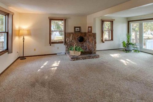 2221 Kentucky Ave, Green Bay, WI 54302-1208