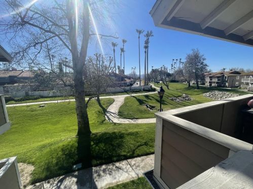 3736 Oak Creek Dr, Ontario, CA 91761-0100