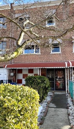 3856 Barnes Ave, Bronx, NY 10467-5118