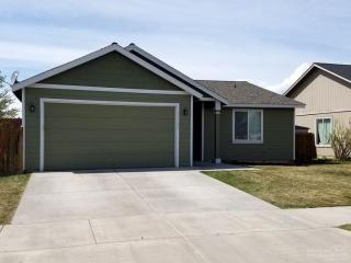 61187 Cone Flower St, Bend, OR 97702-3047