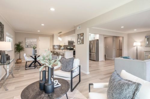 7076 Phyllis Ave, San Jose CA  95129-3743 exterior