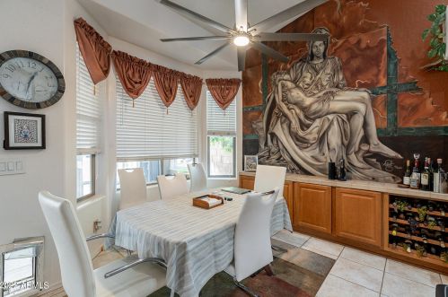 1064 Palomino Crk Dr, Gilbert AZ 85296-3727 exterior