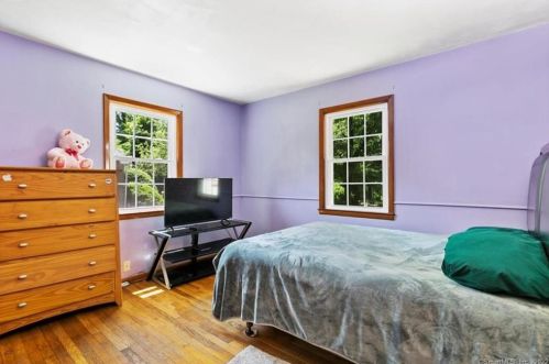 378 Chestnut Hill Ave, Waterbury CT  06704-1616 exterior