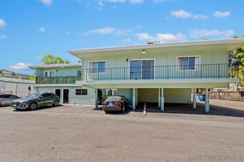4231 Lowell St, La Mesa CA  91941-6022 exterior
