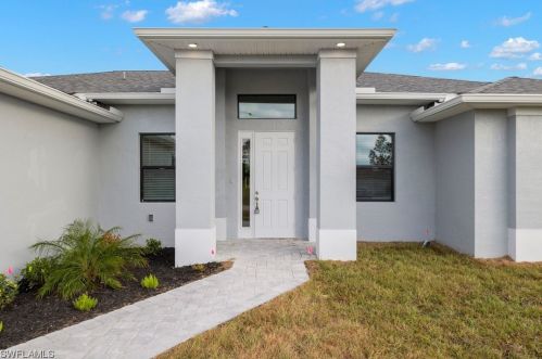 3218 16th St, Lehigh Acres, FL 33976-3536