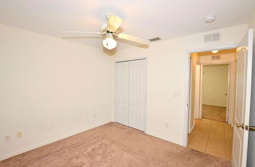 7715 95th Ct, Vero Beach FL  32967-3828 exterior