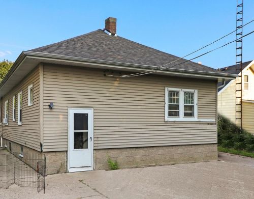 5108 28th Ave, Kenosha WI  53140-3004 exterior