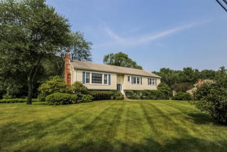 7 Vineyard Ln, Westport, CT 06880-2254