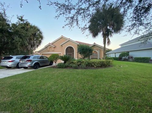 6516 Autumn Woods Blvd, Naples FL  34109-7823 exterior