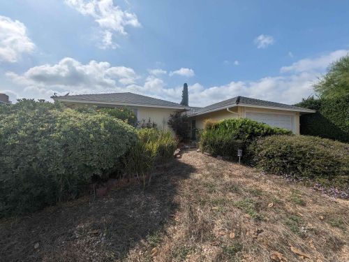 6926 Mewall Dr, San Diego, CA 92119-2118