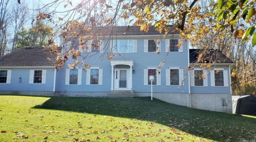 74 Temby Dr, Dover Plains, NY 12522-5842