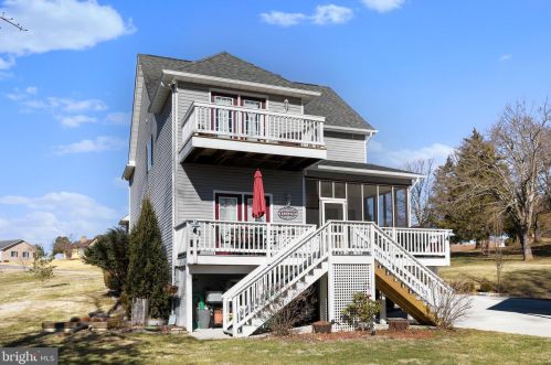 52 Oak Crest Dr, Richmond National Battlefiel VA  22835-1579 exterior