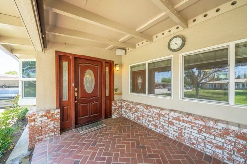 13241 Southport Ln, Seal Beach, CA 90740-7114