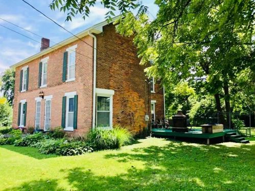 302 Lazenby St, Blanchester, OH 45107-1132