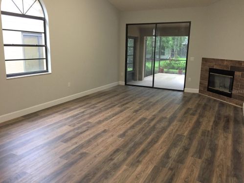 5488 Salem Square Dr, Palm Harbor, FL 34685-1144