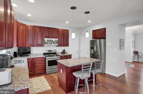 4 Ledgestone Dr, Siddonsburg PA  17019-9805 exterior