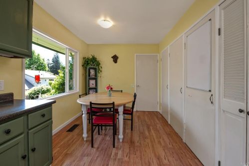 3802 Chanate Rd, Santa Rosa CA  95404-1840 exterior