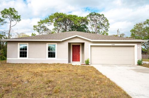 7490 Penny Ln, Fort Pierce, FL 34951-1173