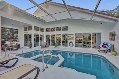 11646 Privado Way, Boynton Beach FL  33437-1924 exterior