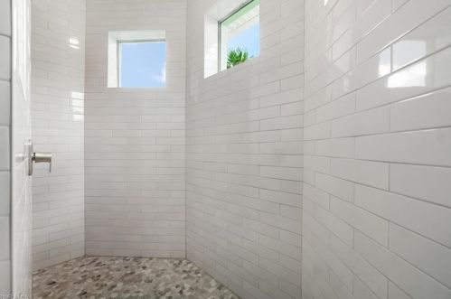 28124 Sunset Dr, Bonita Springs FL  34134-7503 exterior