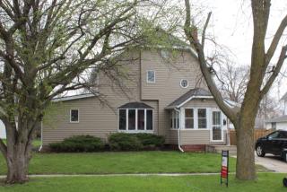 1119 9th St, Nevada IA  50201-1705 exterior