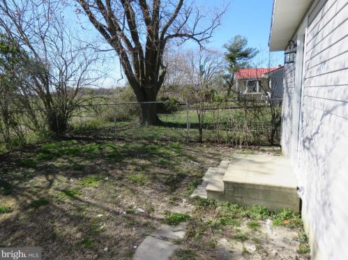 29618 Oak Grove Rd, Seaford DE  19973-5040 exterior