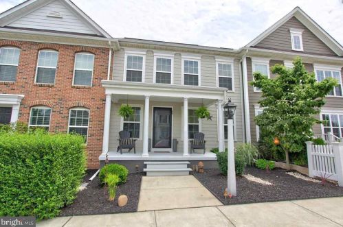 56 Tavern House Hl, Navy Sup Dpt, PA 17050-4139