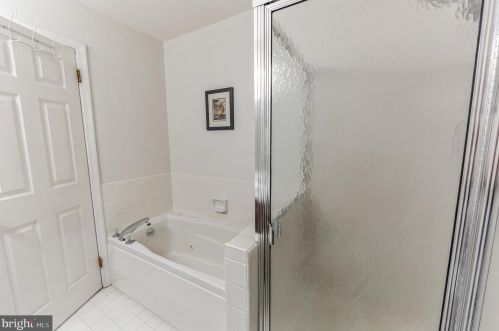 20 Cypress Ln, Downingtown PA  19335-3458 exterior