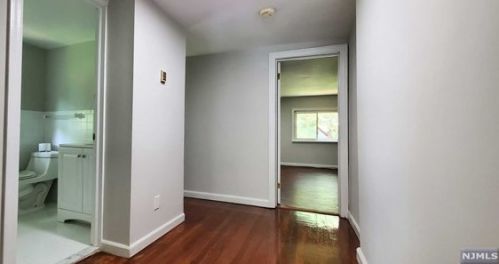 652 Closter Dock Rd, Closter NJ  07624-3223 exterior