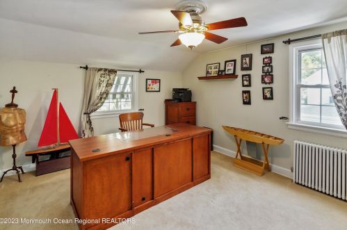 17 Grant Pl, Tinton Falls NJ  07701-2117 exterior