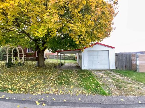 2699 Lenz Ave, Ambridge PA  15003-1447 exterior