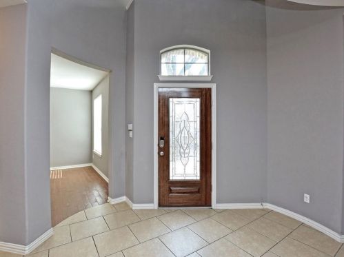 12522 Enchanted Forest Dr, Austin TX  78727-5805 exterior