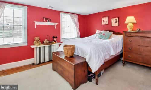 251 Bancroft Rd, Kennett Sq PA  19348-2292 exterior