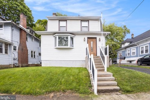 607 Sharp Ave, Manor, PA 19036-2315