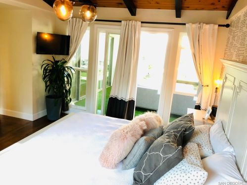 9345 Golondrina Dr, La Mesa CA 91941-5654 exterior