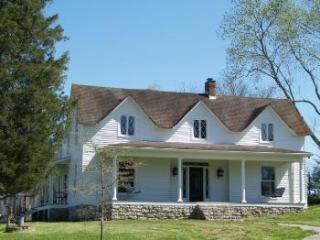 3180 Carl Rd, Franklin, TN 37064-9529