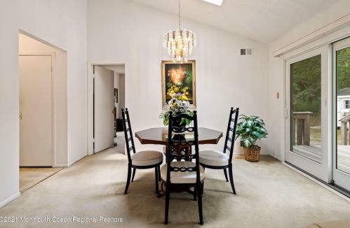 38 Jeanette St, Berkeley Township NJ  08721-3517 exterior