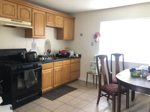 1432 50th Ave, Oakland CA  94601-5229 exterior