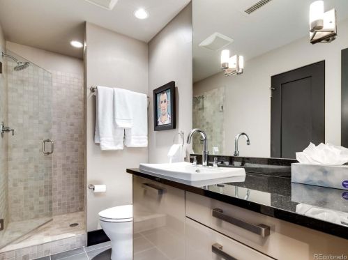 514 Cook St, Denver CO 80205-3735 exterior