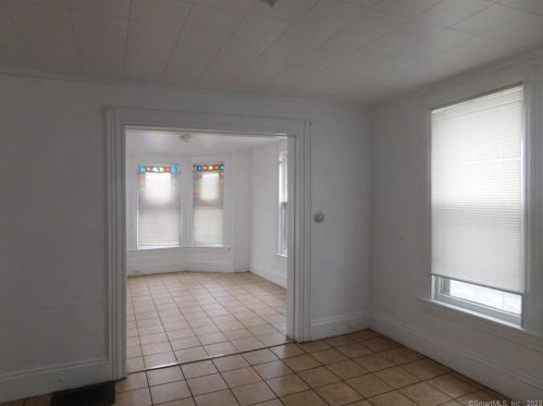 670 William St, Bridgeport CT  06608-1011 exterior