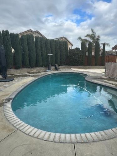 8666 Irish Moss Ct, Elk Grove CA  95624-4020 exterior