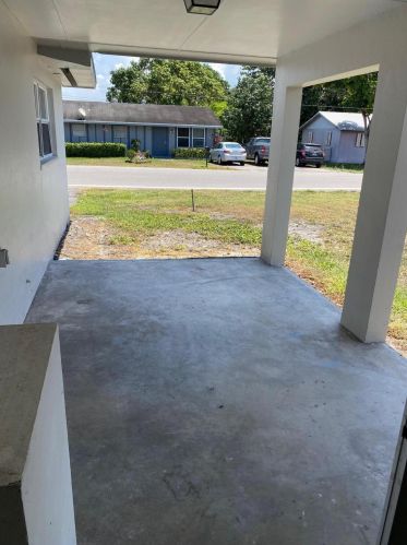 1400 Avenue, Belle Glade FL  33430-2416 exterior
