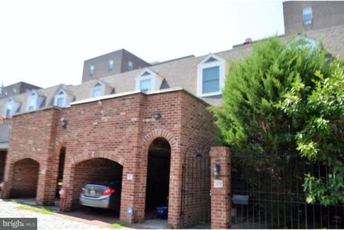 1327 Richards Aly, Wilmington, DE 19806-3230